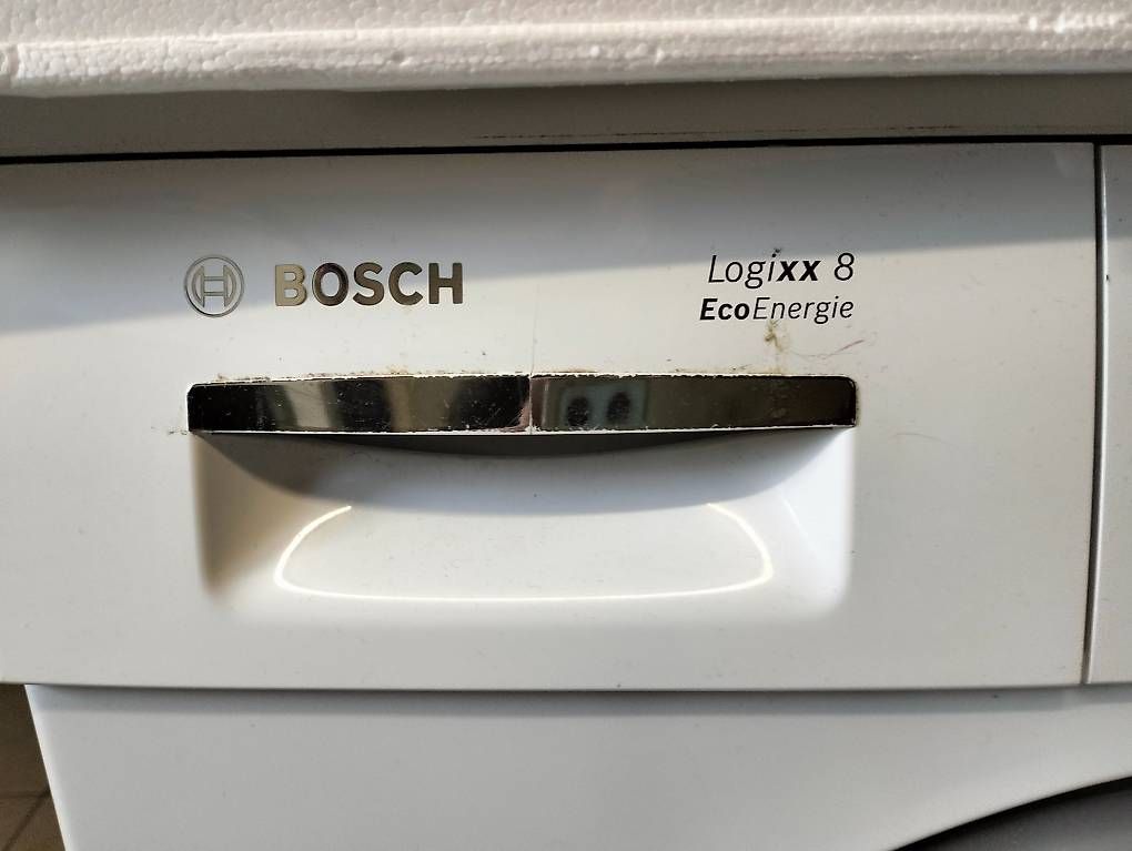 Machines à laver: Lave-linge Bosch – D'occasion à Genève par Ruiz.GuillenI 1