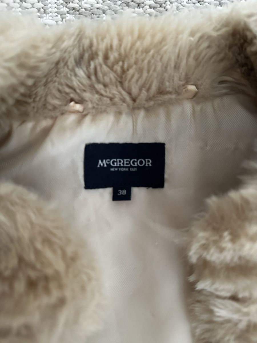 Gilet & Giacche senza maniche: Gilet beige McGregor 38 – Nuovo (secondo la descrizione) da La Croix (Lutry) venduto da secondhandZara 1