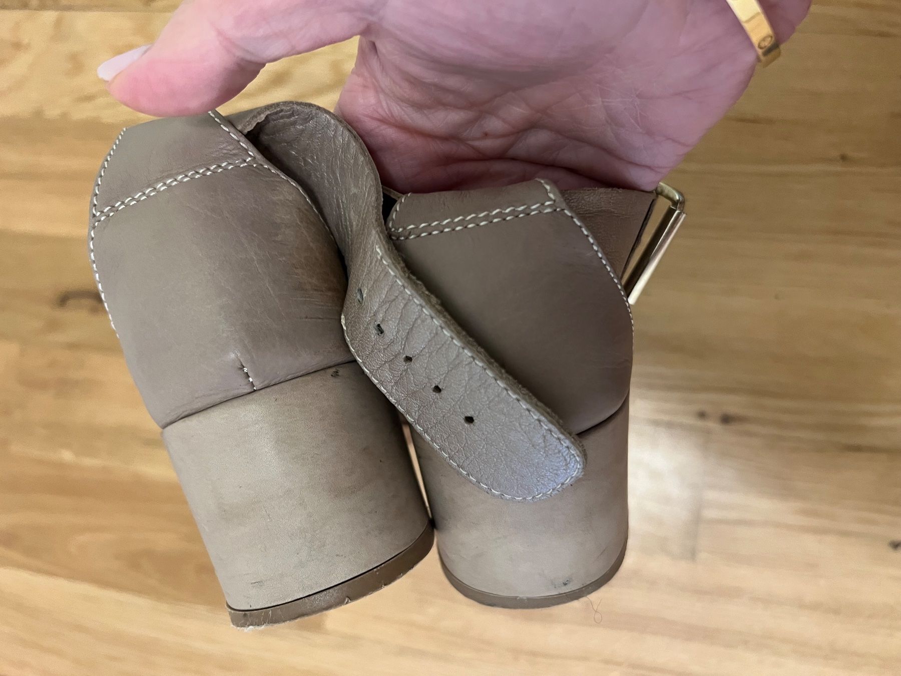 AGL Scarpe da donna: AGL Sandalen Sandals Gr 37.5 – Usato da Ebmatingen venduto da dartim 3