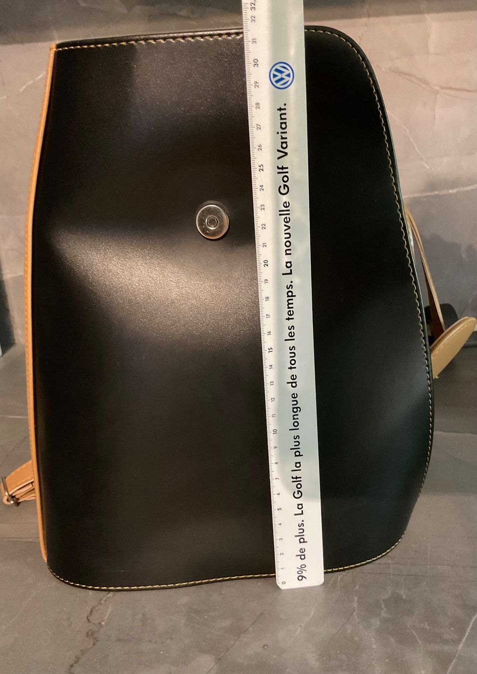 Zaini: Sac à dos cuir comme neuf – Nuovo (secondo la descrizione) da Icogne venduto da luna.16 8