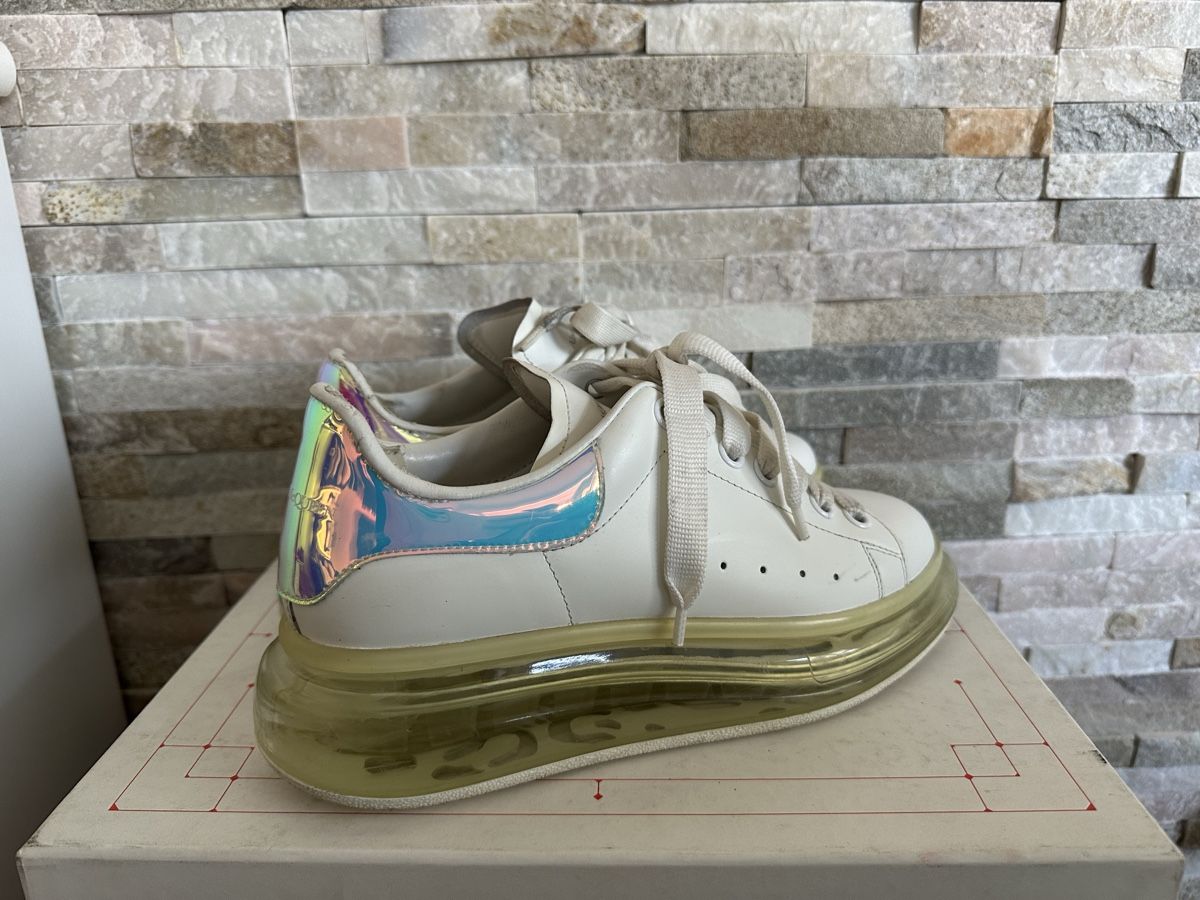 Alexander Mcqueen Scarpe da uomo: Alexander McQueen Oversized Sneaker White Multi Nº37 – Usato da Lugano venduto da ROLEX-SWISS1976 1
