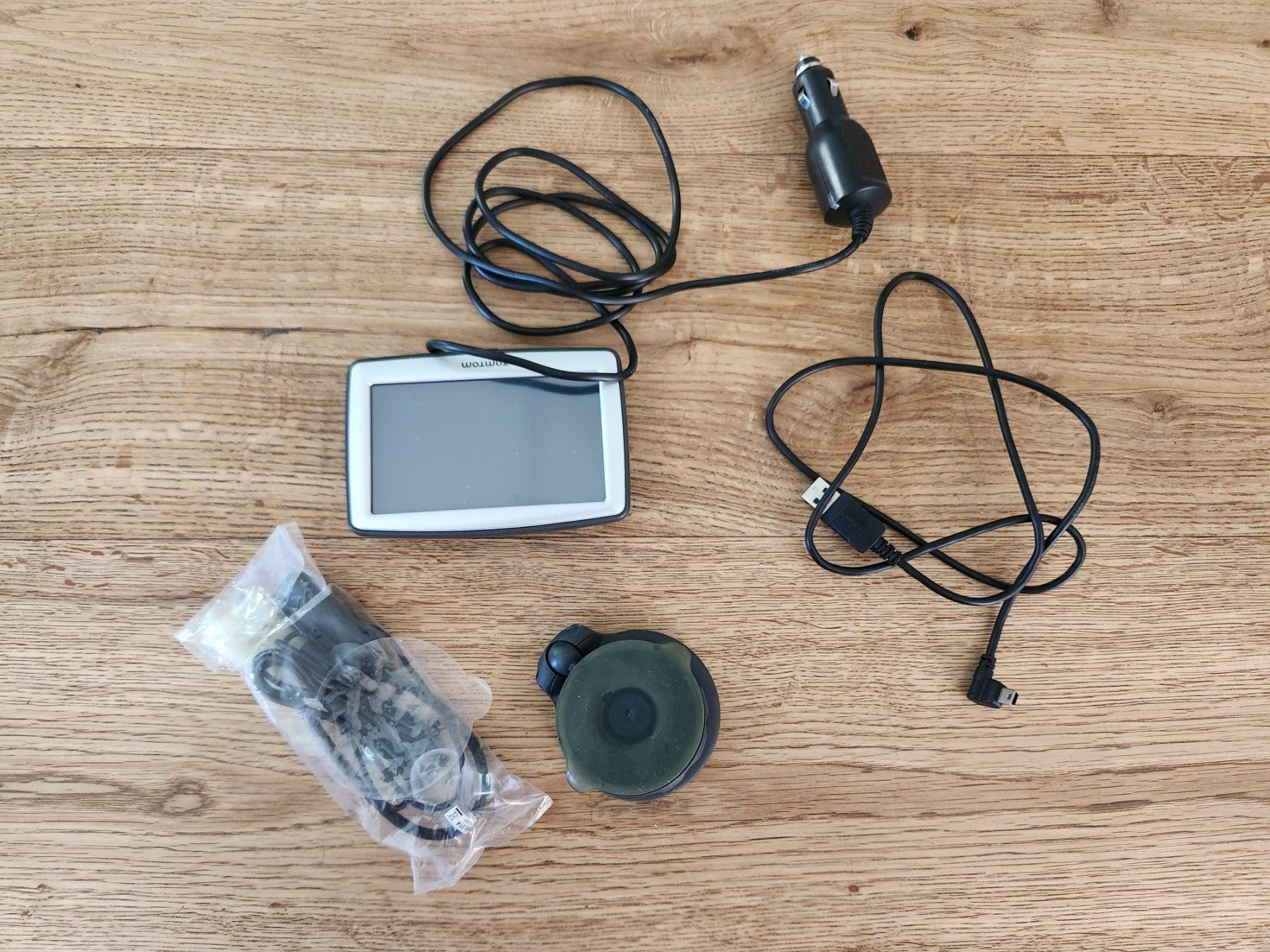 Tomtom Navigatori: Altes TomTom CL Traffic Navi – Usato da Fanas venduto da Rurero03 2