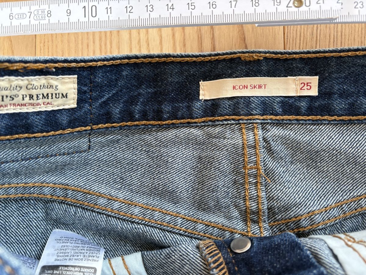 Levi's Röcke: Levis Jeans Rock Gr. 25 – Gebraucht aus Basel von Magali82 2
