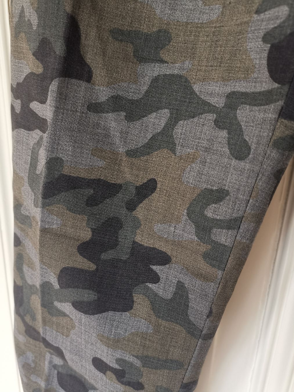 Hosen: Monocrom Männer Wollhose Camouflage – Gebraucht aus Uerikon von pink_flamingo 2