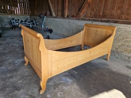 Holzbett Chaiselongue Kiefer unbehandelt Antikmöbel