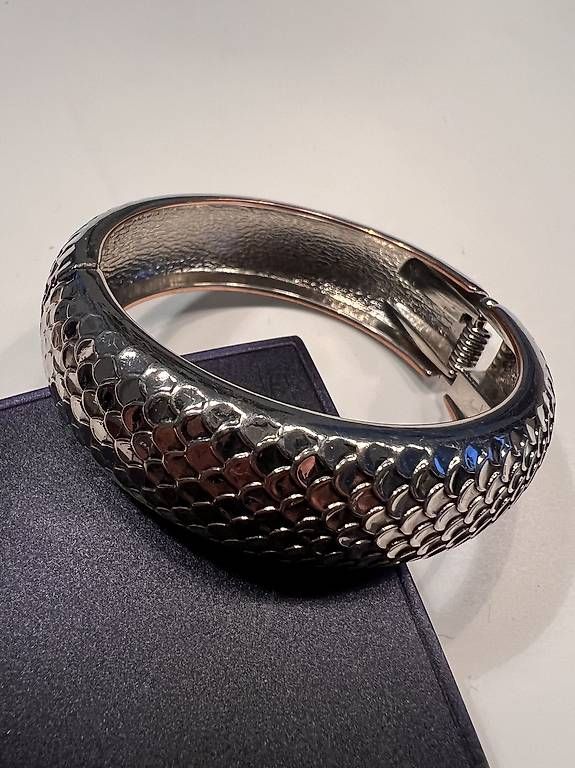 Bracciali & Braccialetti: Braccialetto anello  – Usato da Gordola venduto da Simijojo 1