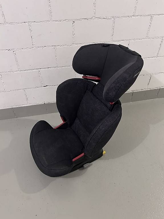Auto-Kindersitze: Kinderautositz Maxi Cosi  – Gebraucht aus Ruswil von aw123