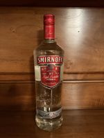 1 Liter Smirnoff Vodka Flasche, neu, um 2007