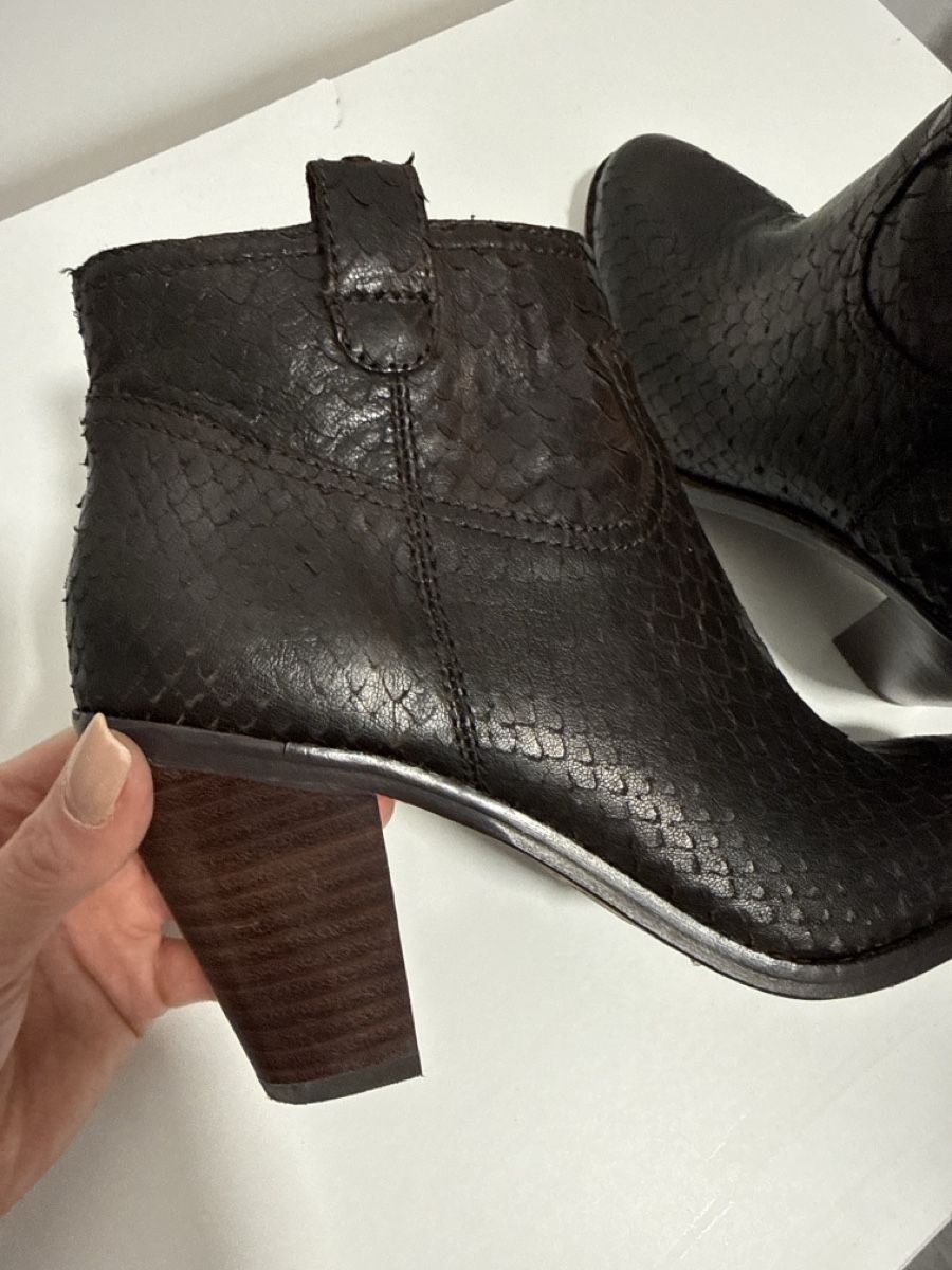 Ash Scarpe da donna: ASH Stiefeletten mit Schlangenmuster Prägung – Usato da Buchs ZH venduto da KittyInStyle 1
