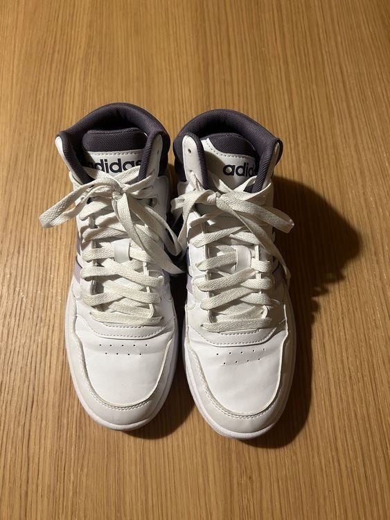 Adidas Scarpe da donna: Adidas Hoops 3.0 Mid Damen Grösse 38 2/3 – Usato da St. Gallen venduto da Simple_user_01 1