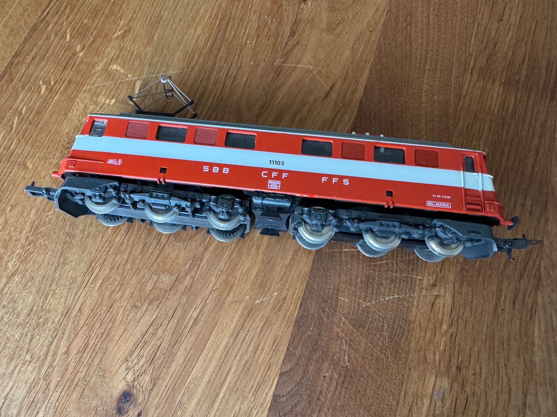 Modellini di ferrovie: SBB Swiss Express HO – Usato da Frauenfeld venduto da mani.s 4