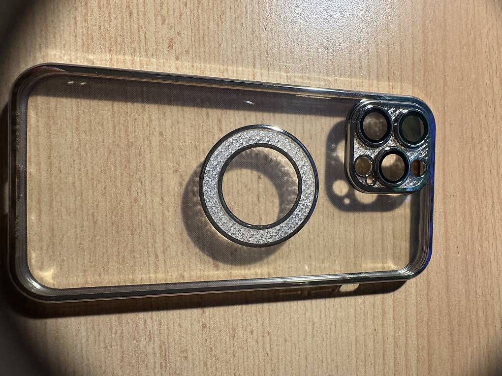 Cover & Protezioni schermo: Diverse Iphone 13pro max Hüllen – Usato da Seewen SO venduto da Muggi3 2