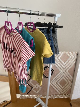 Mädchen Kleiderpaket 7 Teile Grösse 128 gute Zustand