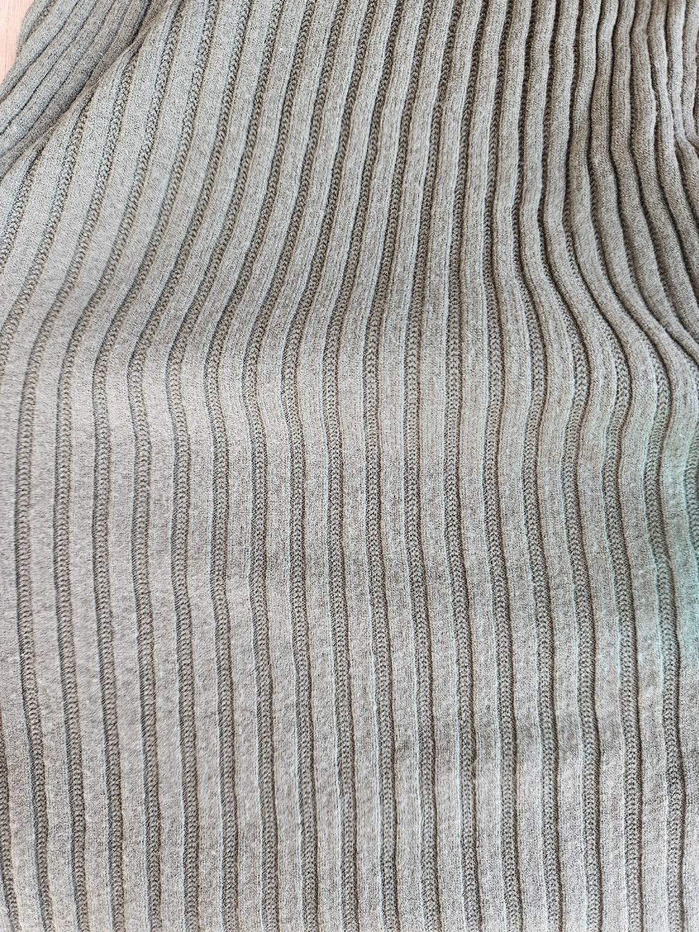 Maglioni & Felpe: Rollkragenpullover von Brusnika – Usato da Effretikon venduto da Shopmycloset8 1