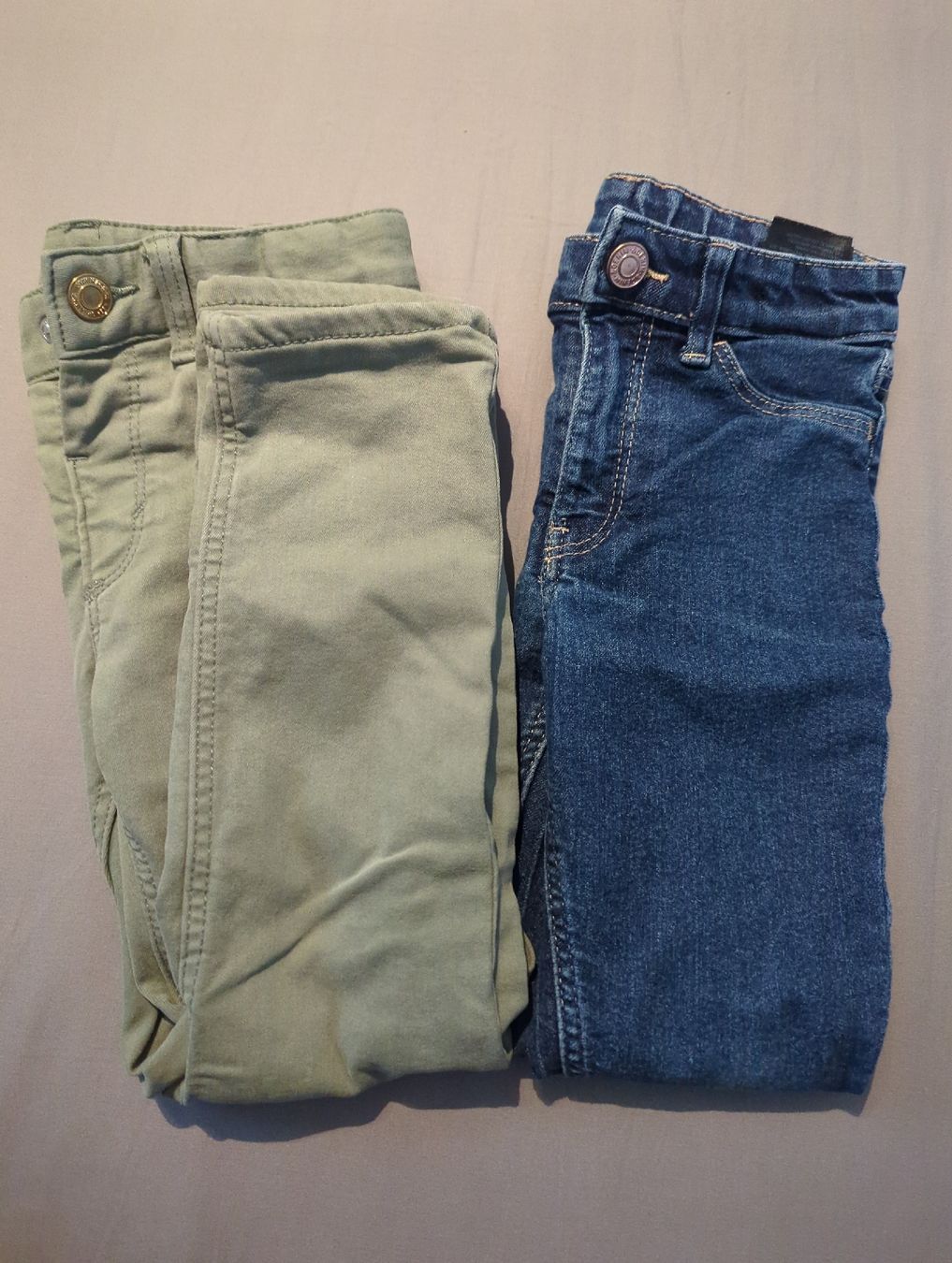 H&M Pantaloni: H&M Mädchen Jeans Hose Gr. 116 – Nuovo (secondo la descrizione) da Eglisau venduto da raf_hn2x 1