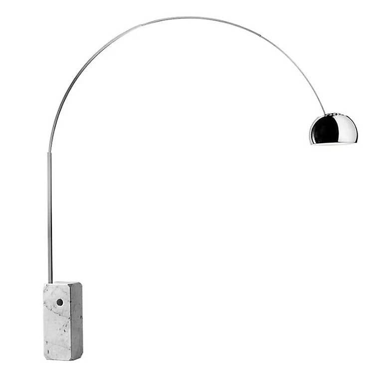 Lampade: Moderne Bogenleuchte - inspiriert von klassischem Mid-Centur – Nuovo e nell'imballaggio originale da Münchenstein venduto da AndreHaus