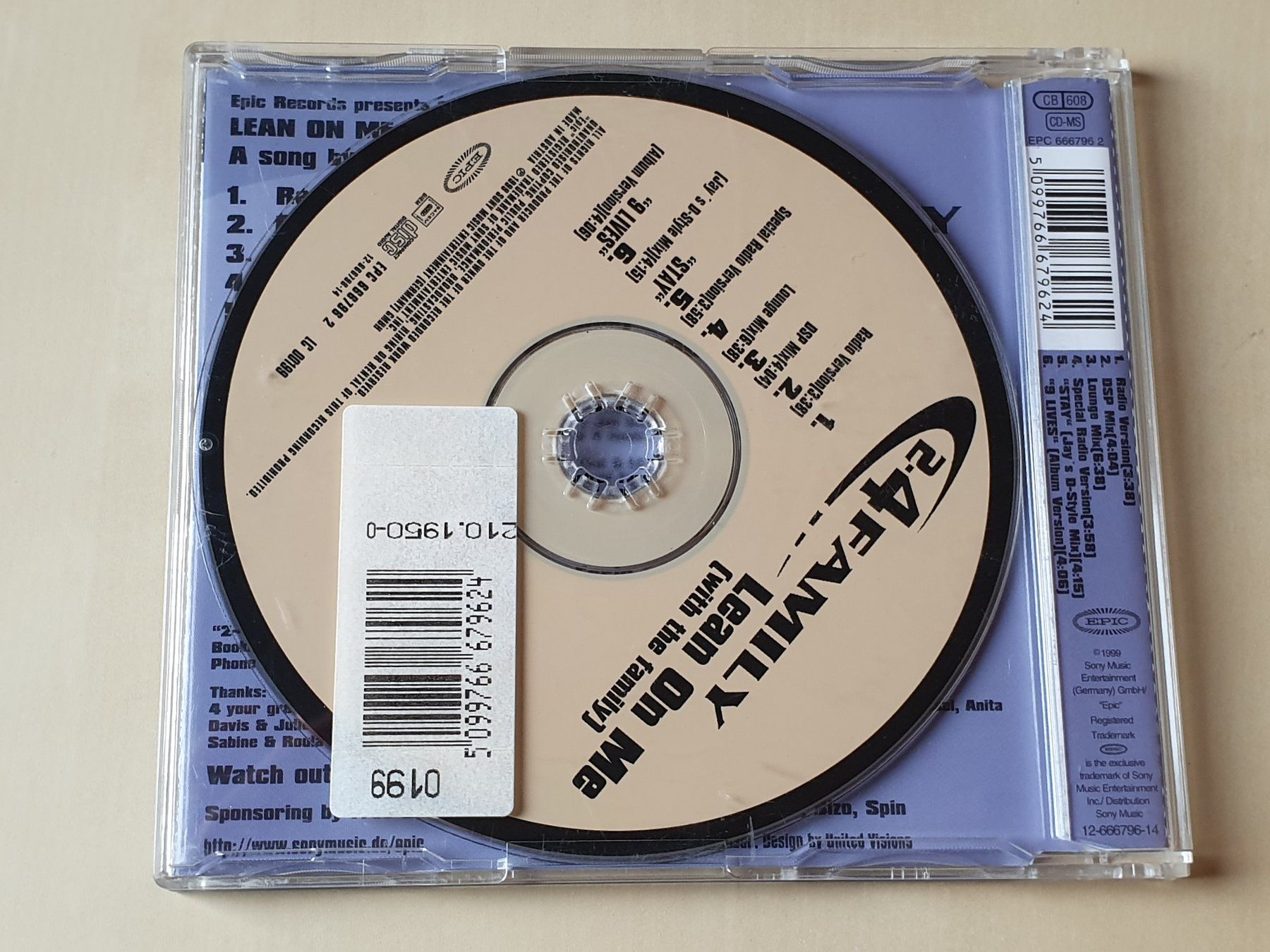 CD: 2-4 Family lean on me – Usato da Stansstad venduto da collectorsshop 1