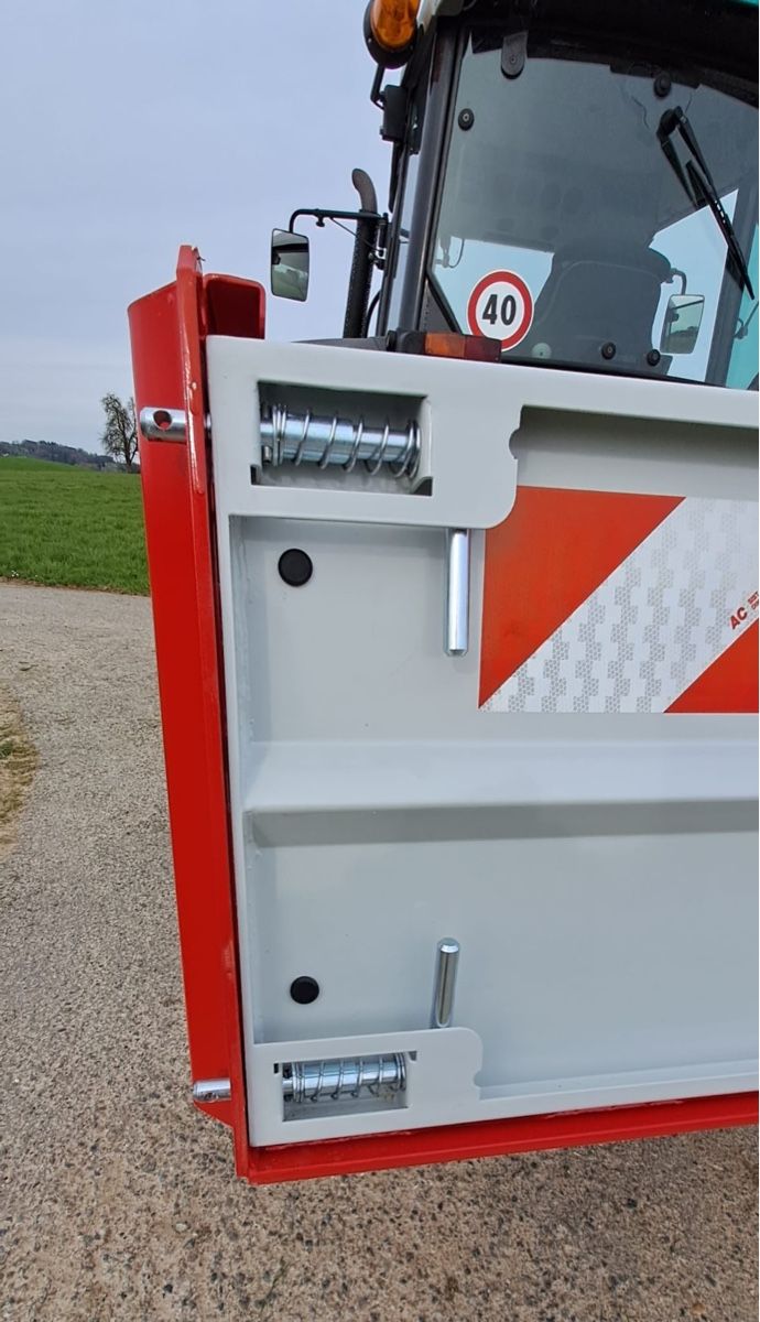 Tutte le macchine: Hydraulische Kippschaufel 2,2m – Nuovo e nell'imballaggio originale da Lommis venduto da gorenc-swiss 5