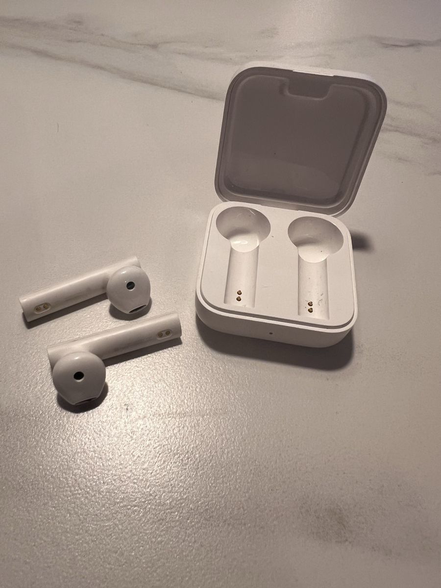 Xiaomi Cuffie: Xiaomi Mi True Wireless Earphones 2 Basic gebraucht – Nuovo (secondo la descrizione) da Winterthur venduto da ChicMarkt 4