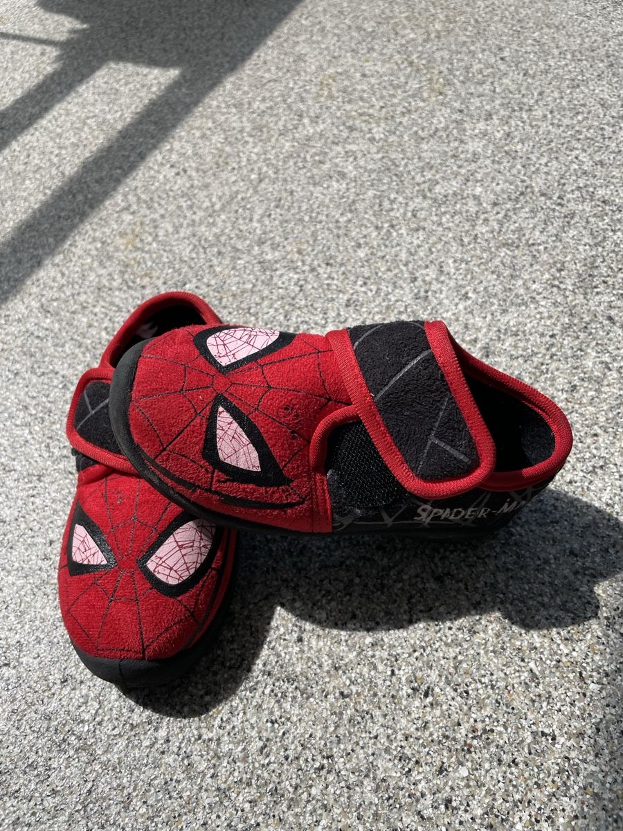 Herrenschuhe: Pantoufles Spiderman t.25 – Neu (gemäss Beschreibung) aus Biel/Bienne von ger_f8ls 1