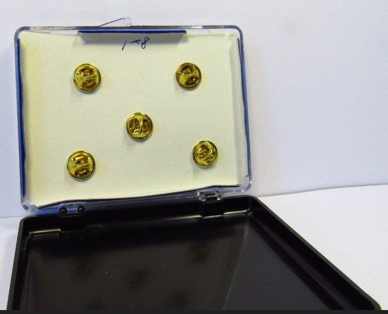 Hüte, Mützen & Caps: Pin Set SBB Mützen Dienstmützen – Gebraucht aus Flums von Cooker 1
