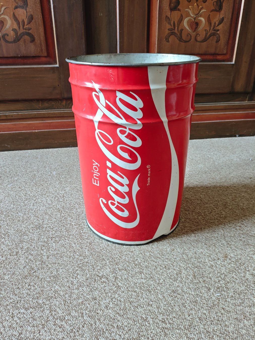 Abfalleimer: Coca-Cola Abfalleimer Blech rot gebraucht</div> – Gebraucht aus Wallisellen von Term5