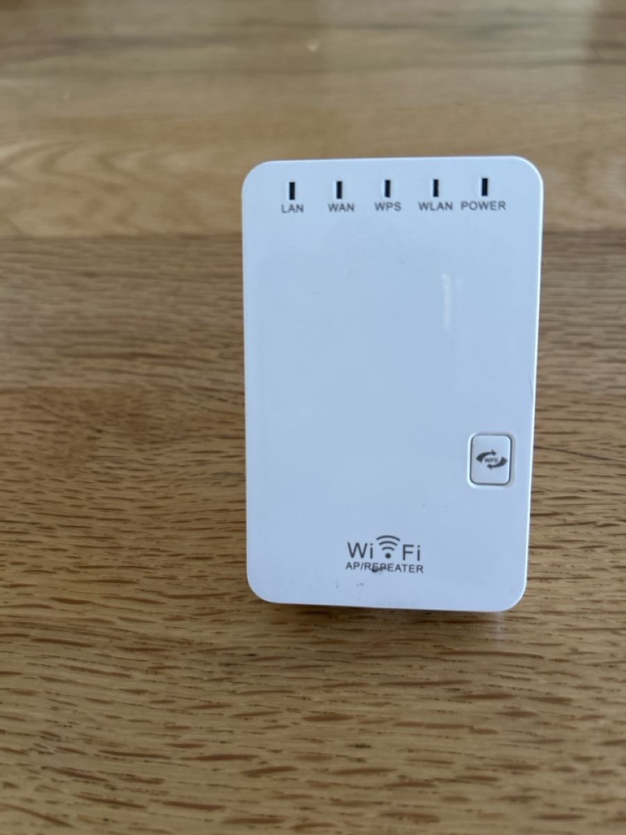 Netgear WiFi: 2 Repeater – D'occasion à Kloten par baptist