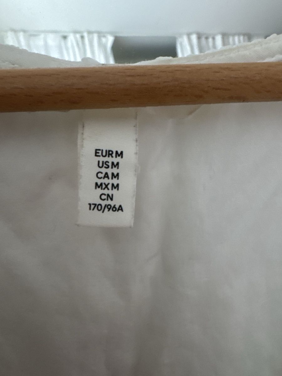 H&M Kleider: White dress lace effect – Gebraucht aus Zürich von VittoDS 1