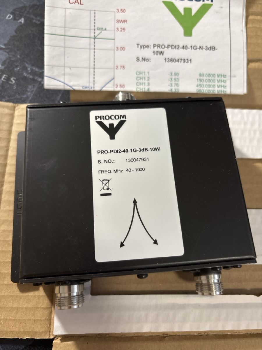 Radiocomunicazione: Procom, Splitter, Diviseur RF, VHF, UHF, 40-1000 MHz  – Nuovo e nell'imballaggio originale da Ollon VD venduto da Gibbs69