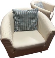 2x Lounge-Stühle weiss mit Kissen