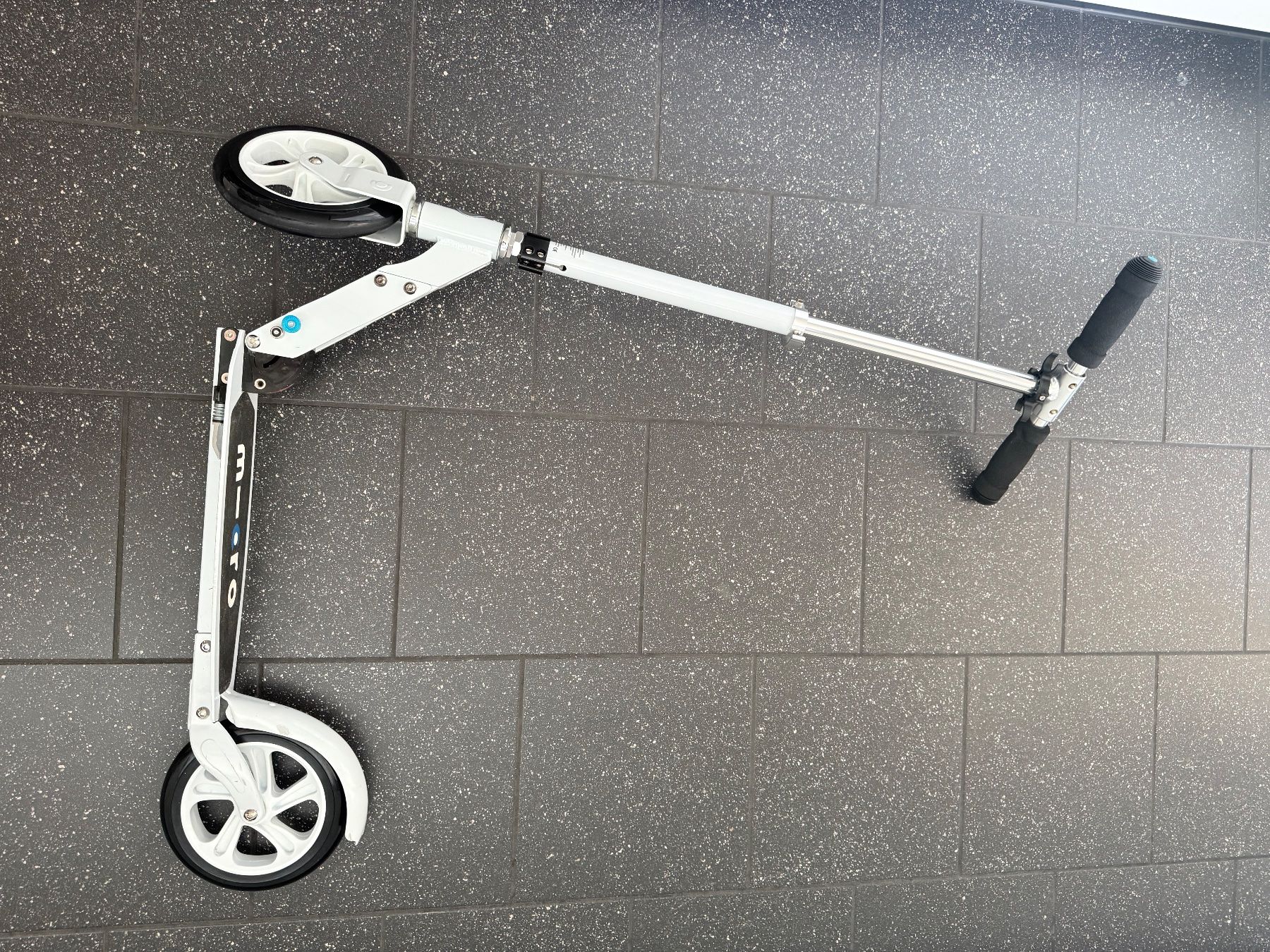 Micro Kickboard: Micro Scooter white used good condition – Neuf (Voir description) à Sennhof par fraga29