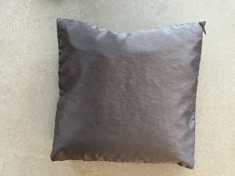magnifique coussin gris 40 x 40