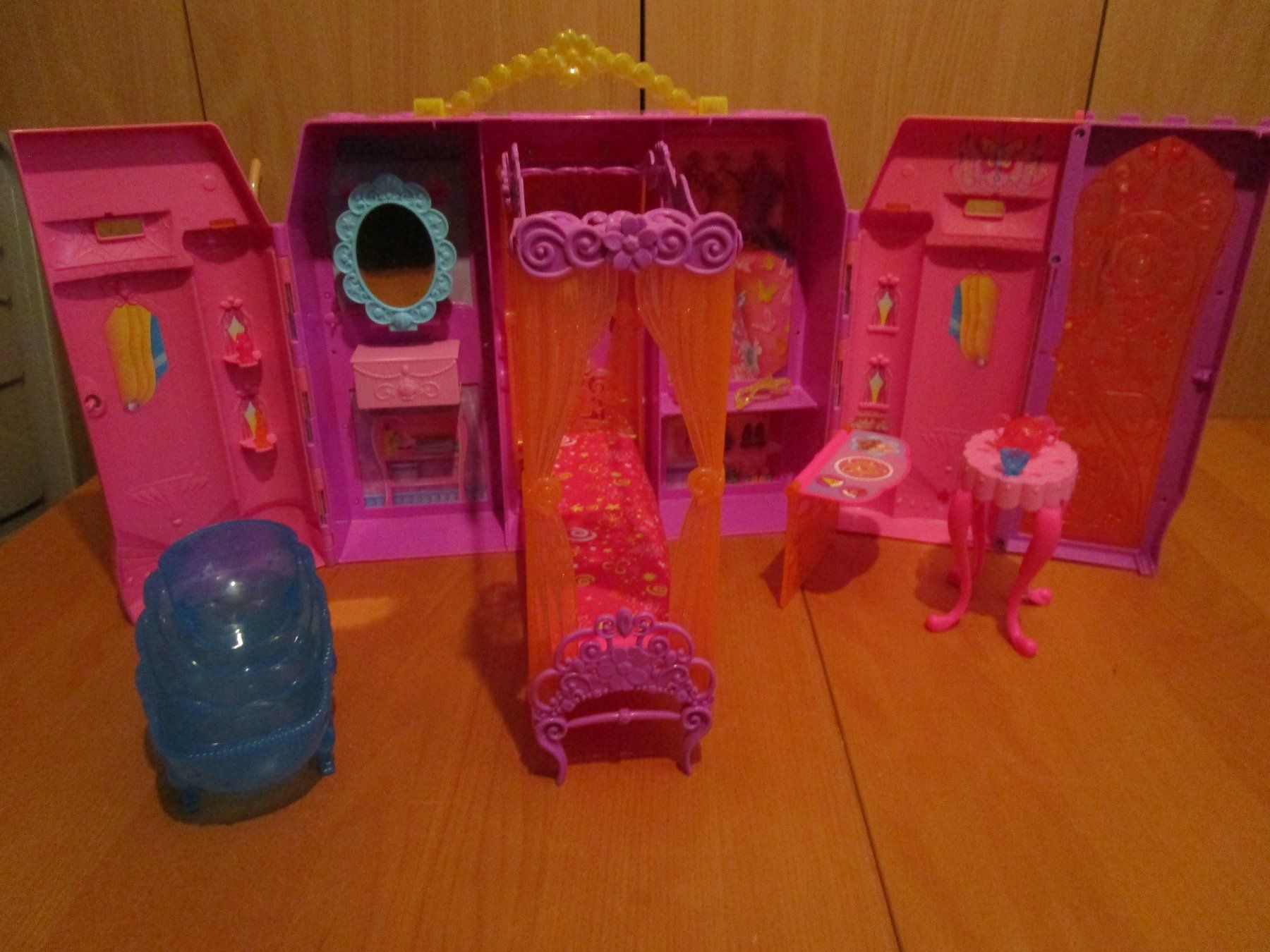 Giocattoli: Barbie - Schloss – Usato da Wetzikon ZH venduto da Storchadebar 1