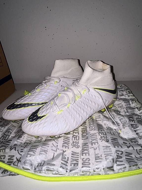 Scarpe da uomo: NIKE HYPERVENOM PHANTOM 3 ELITE FG – Nuovo (secondo la descrizione) da Zullwil venduto da sa-vo96 1