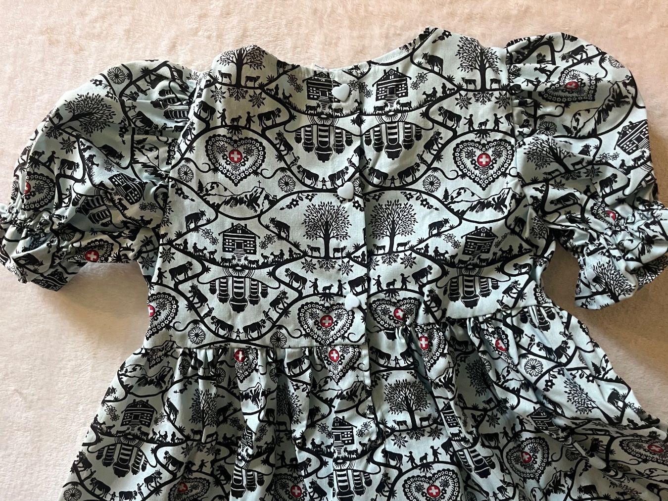 Kleider & Röcke: 1 Kinderkleid selbst genäht – Neu und originalverpackt aus Büsserach von bor_s88m 1