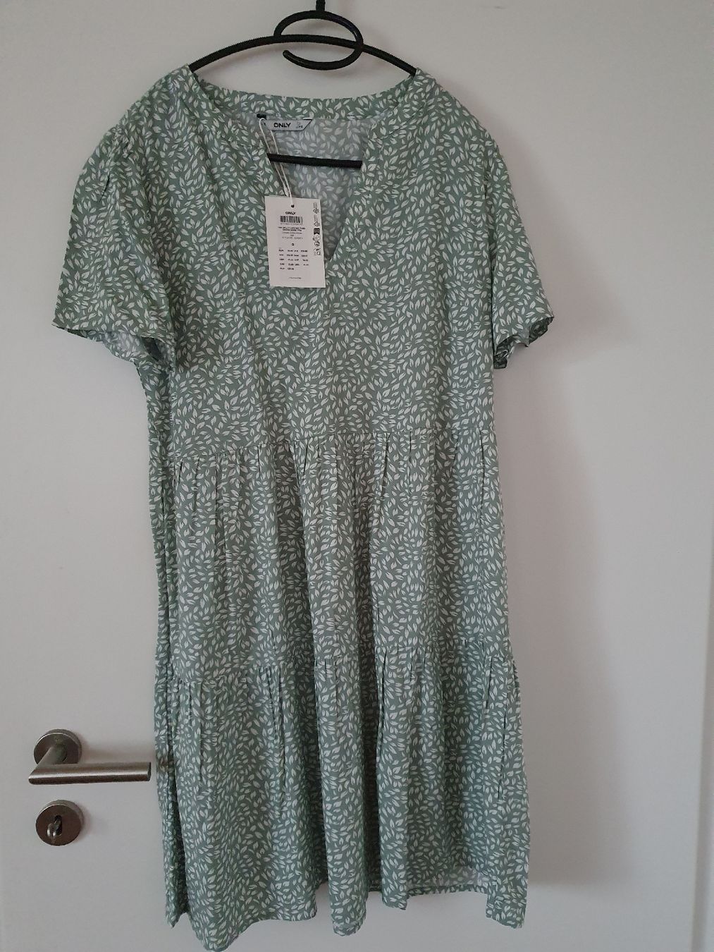 Only Kleider: Luftiges Damen Sommerkleid S – Neu und originalverpackt aus Fischingen von nad_fxf2