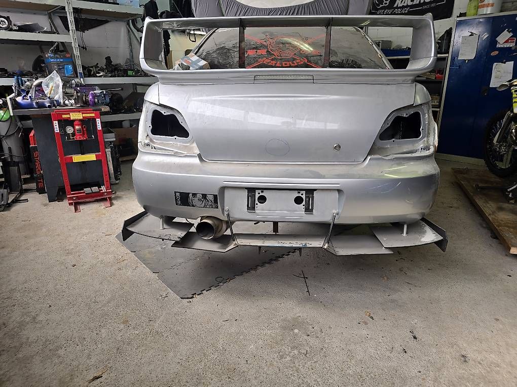 Tutti pezzi di ricambio auto: Subaru wrx/sti spoiler – Usato da Hinteregg venduto da timo-98 1