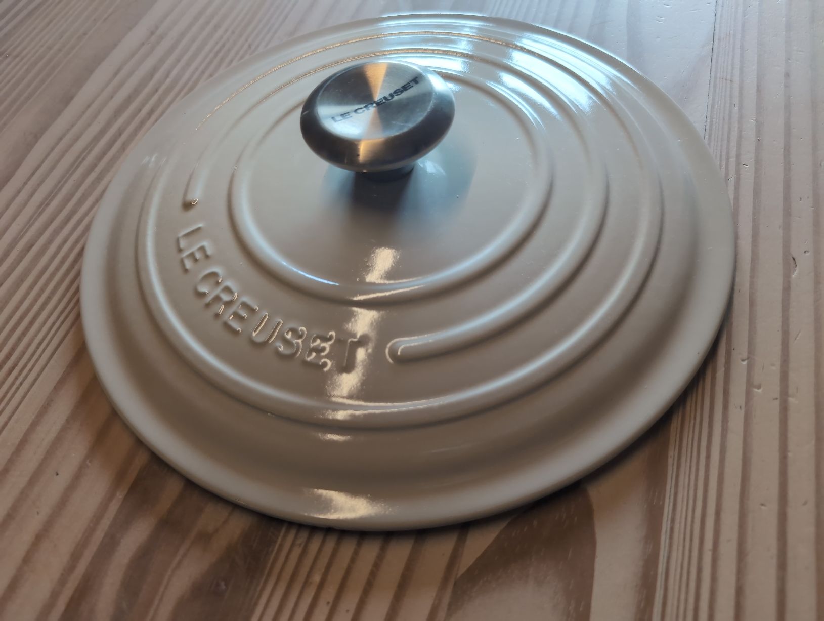 Le Creuset Pentole: Couvercle Le Creuset 26cm – Usato da Château-d'Oex venduto da coraynaud96 1
