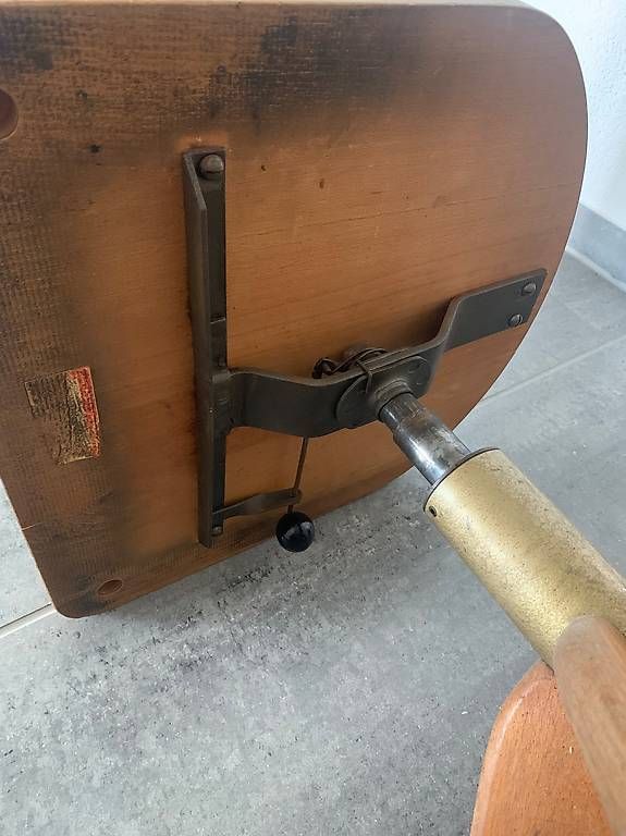 Chaises: Antiker Bürostuhl  – D'occasion à Langenthal par bar_2znq 3