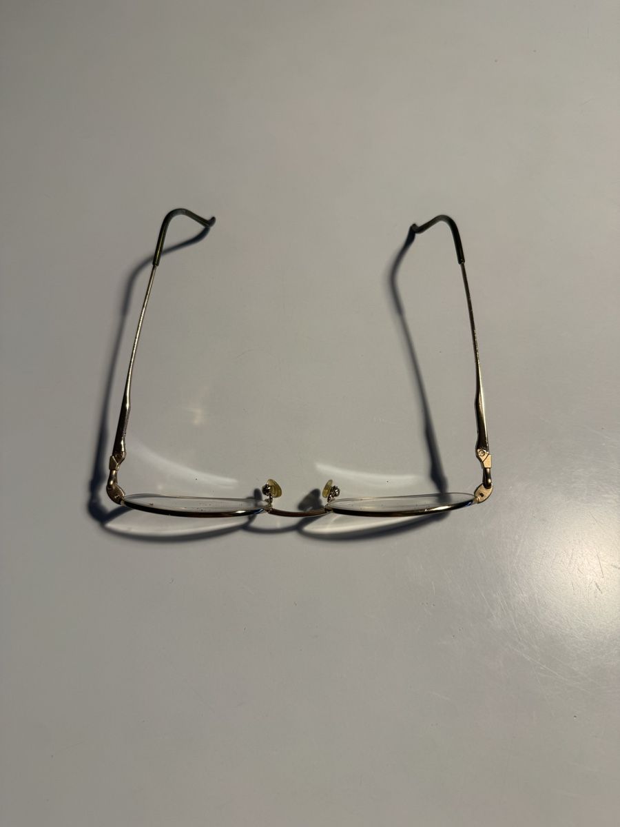 Valentino Brillen & Gläser: Valentino Brille, leicht und elegant! – Gebraucht aus Arbon von leu_g29t 1
