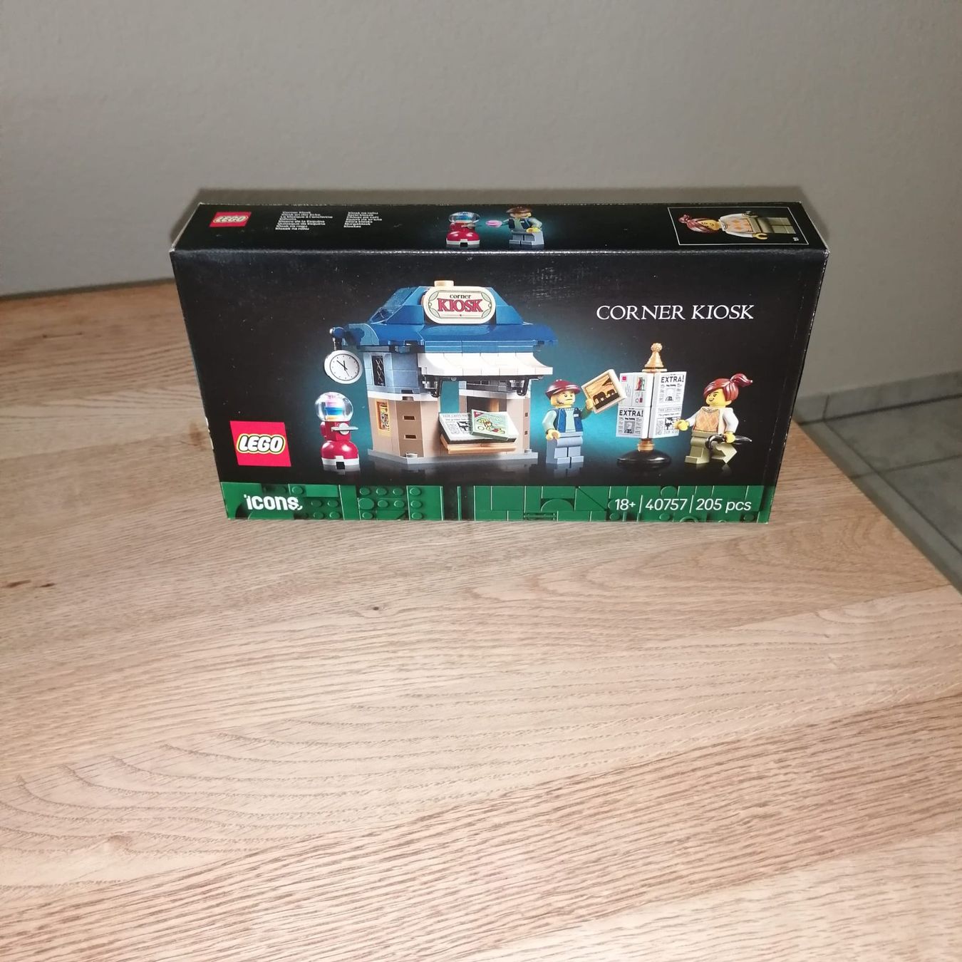 Lego Kit di costruzioni: Lego Icons Corner Kiosk 40757 – Nuovo e nell'imballaggio originale da Münchenwiler venduto da purple_malady 1