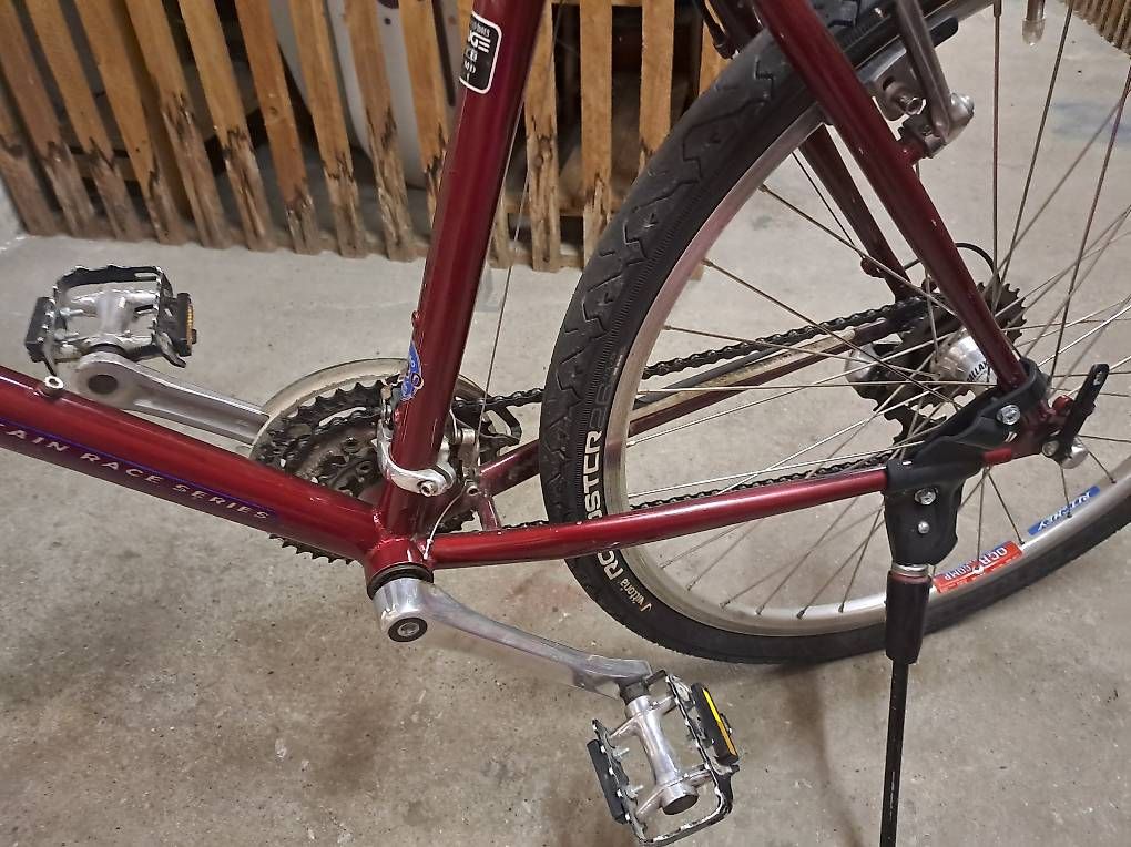 Velos: Fahrrad mit Korb – Gebraucht aus Bern von AZRA017 4