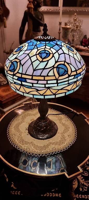 Lampade: Tiffany Lampe, schillernde Farben, Azurblau – Nuovo (secondo la descrizione) da Kaufdorf venduto da Nati-Nati