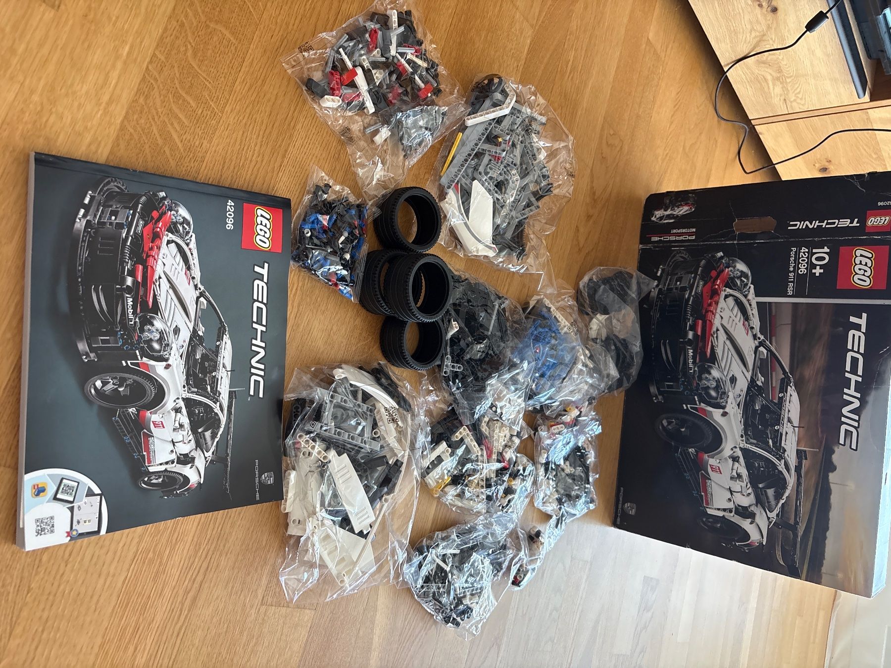 Lego Baukästen: Lego Technic Porsche 911 RSR 42096 – Gebraucht aus St. Gallen von Amande02 4