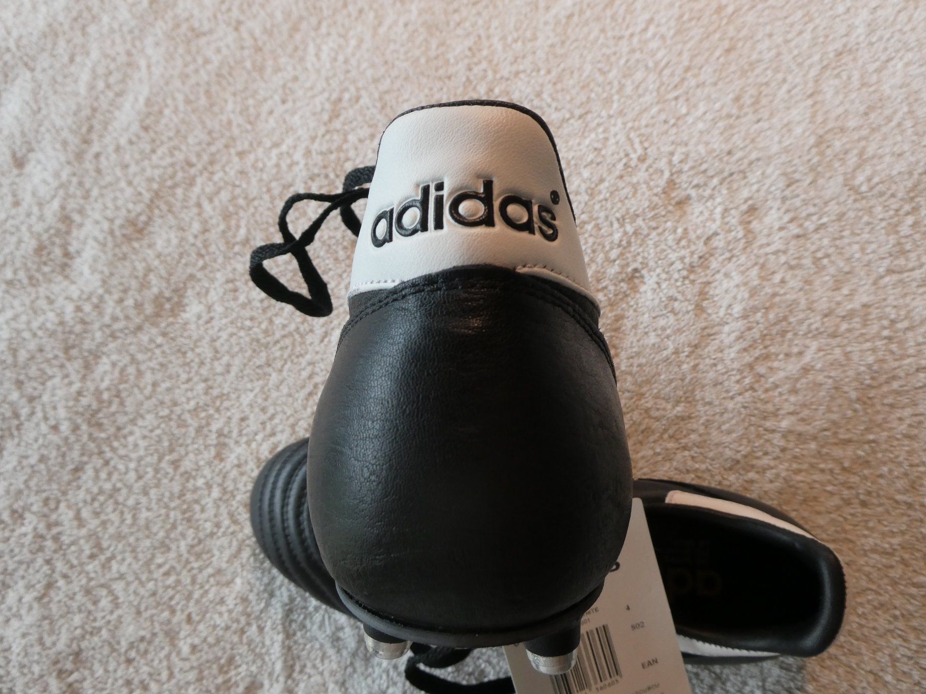 Adidas Scarpe per ragazzi: Neue adidas Nockenschuhe in Grösse 4 – Nuovo e nell'imballaggio originale da Malters venduto da tixitaxi 2