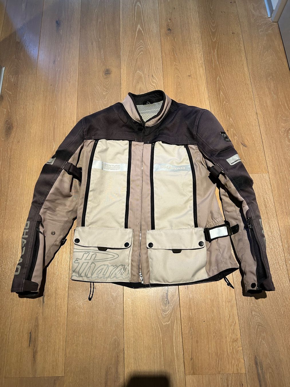 Lotti di vestiti: Vestes et pantalons de moto – Usato da begnins venduto da patoch55 2