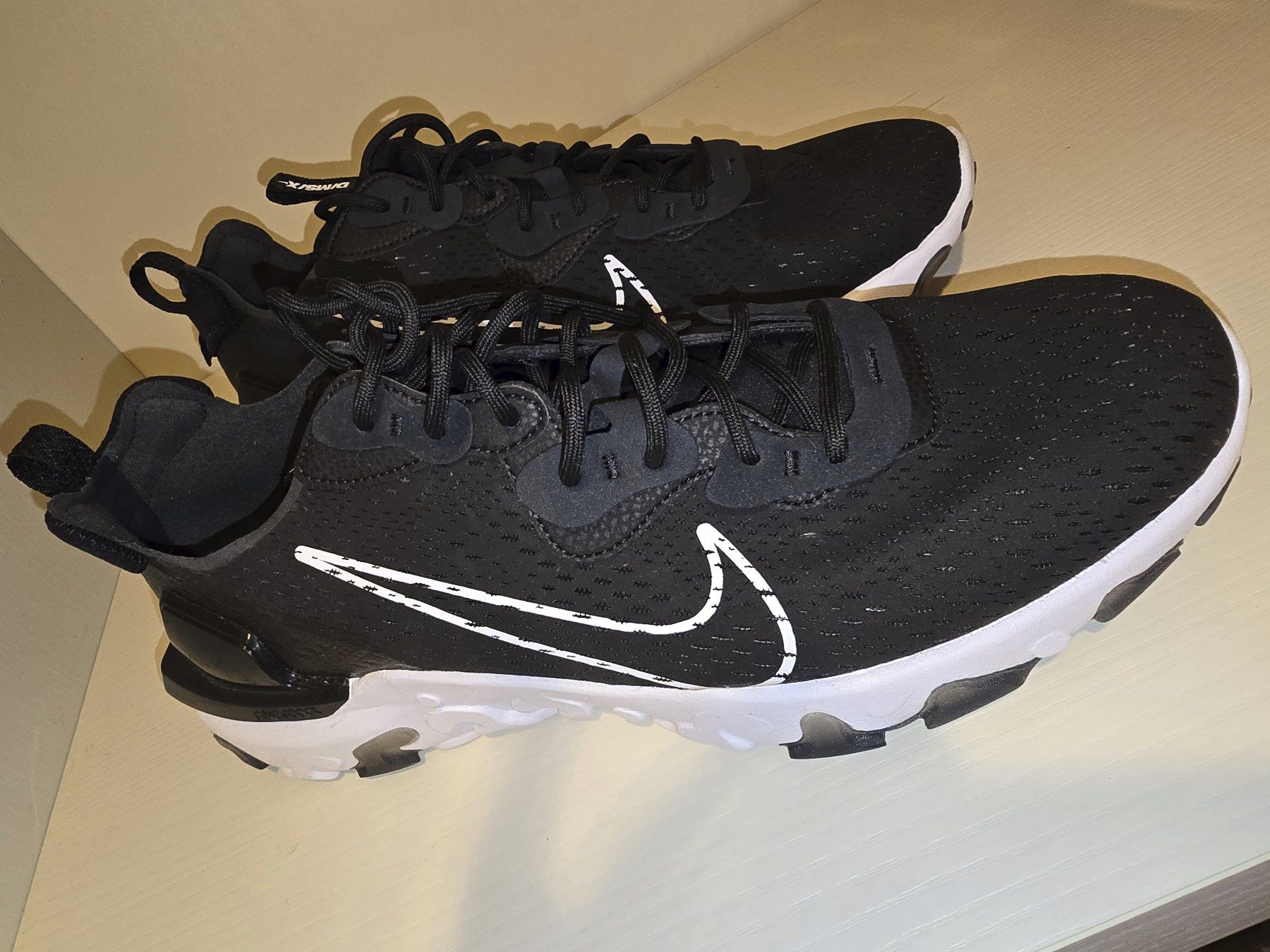 Nike Scarpe da uomo: Nike React Vision EU 48.5 - NP 180 Fr. – Nuovo e nell'imballaggio originale da Chiasso venduto da Arina888 1