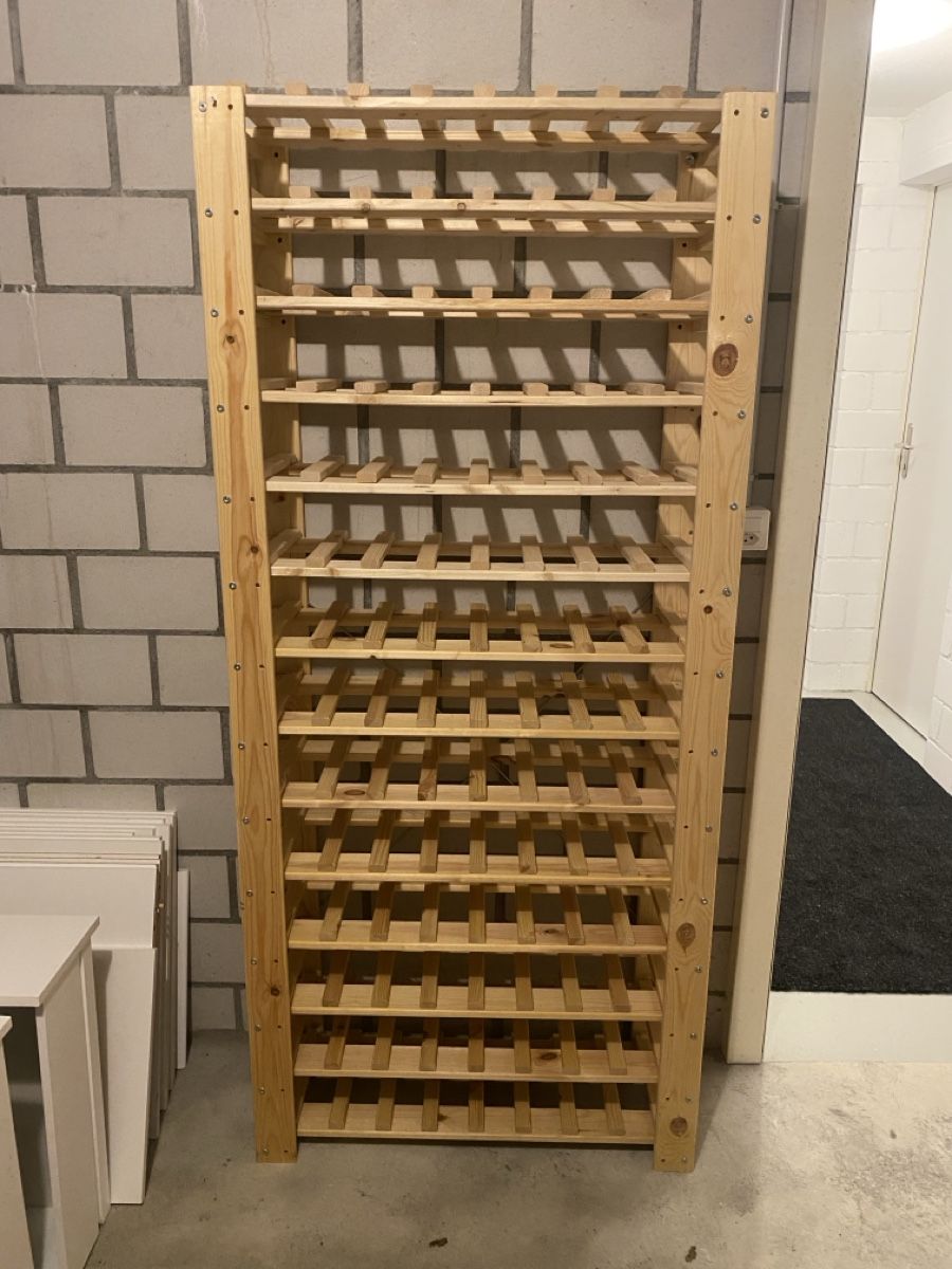 Stabiles Weinregal Ikea Hejne für ca. 120 Flaschen (Gebraucht) in Grosswangen für CHF 50 – nur Abholung auf Ricardo kaufen