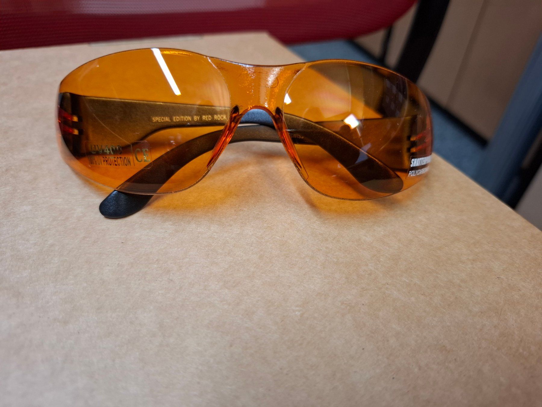Occhiali & Lenti: 12 Stk. Sonnenbrillen orange Red Rock Special Edition – Nuovo e nell'imballaggio originale da Oeschenbach venduto da Maspa49