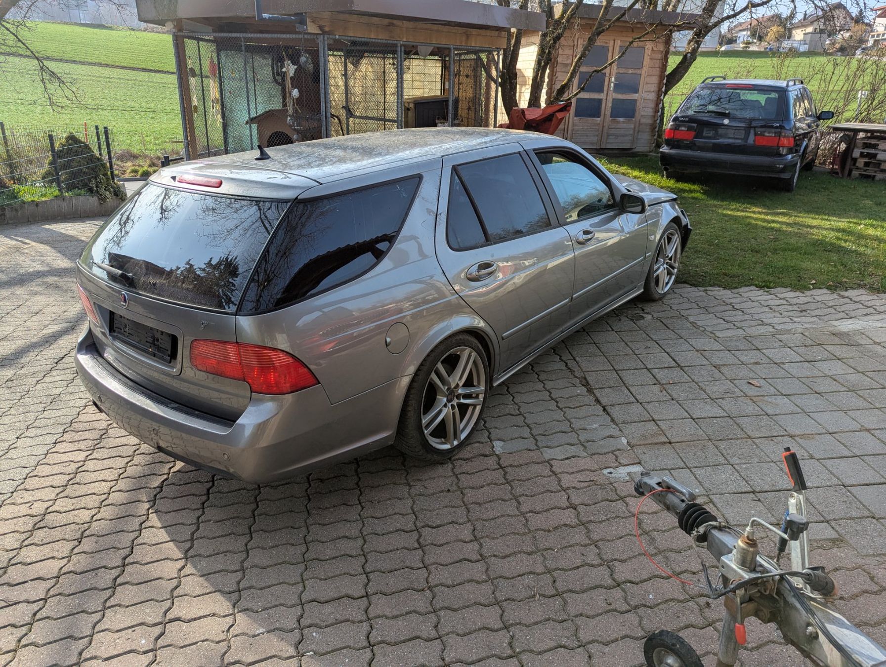 Saab Toutes les pièces auto: Schlachte Saab 9-5 Hirsch Performance – D'occasion à Wünnewil par Susuki125gt 1